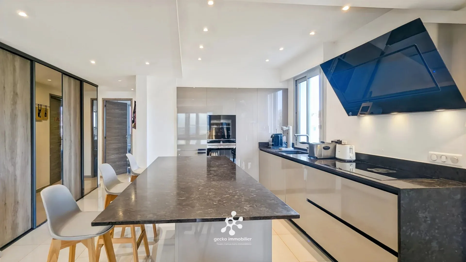 appartement 4 pièces à Nice (06000) — photo 3