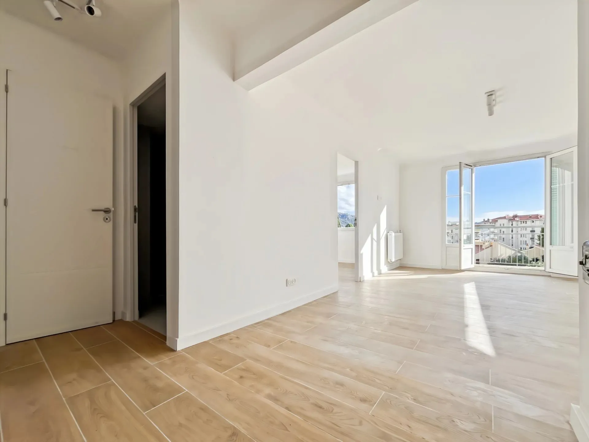 appartement 3 pièces à Nice (06000) — photo 2