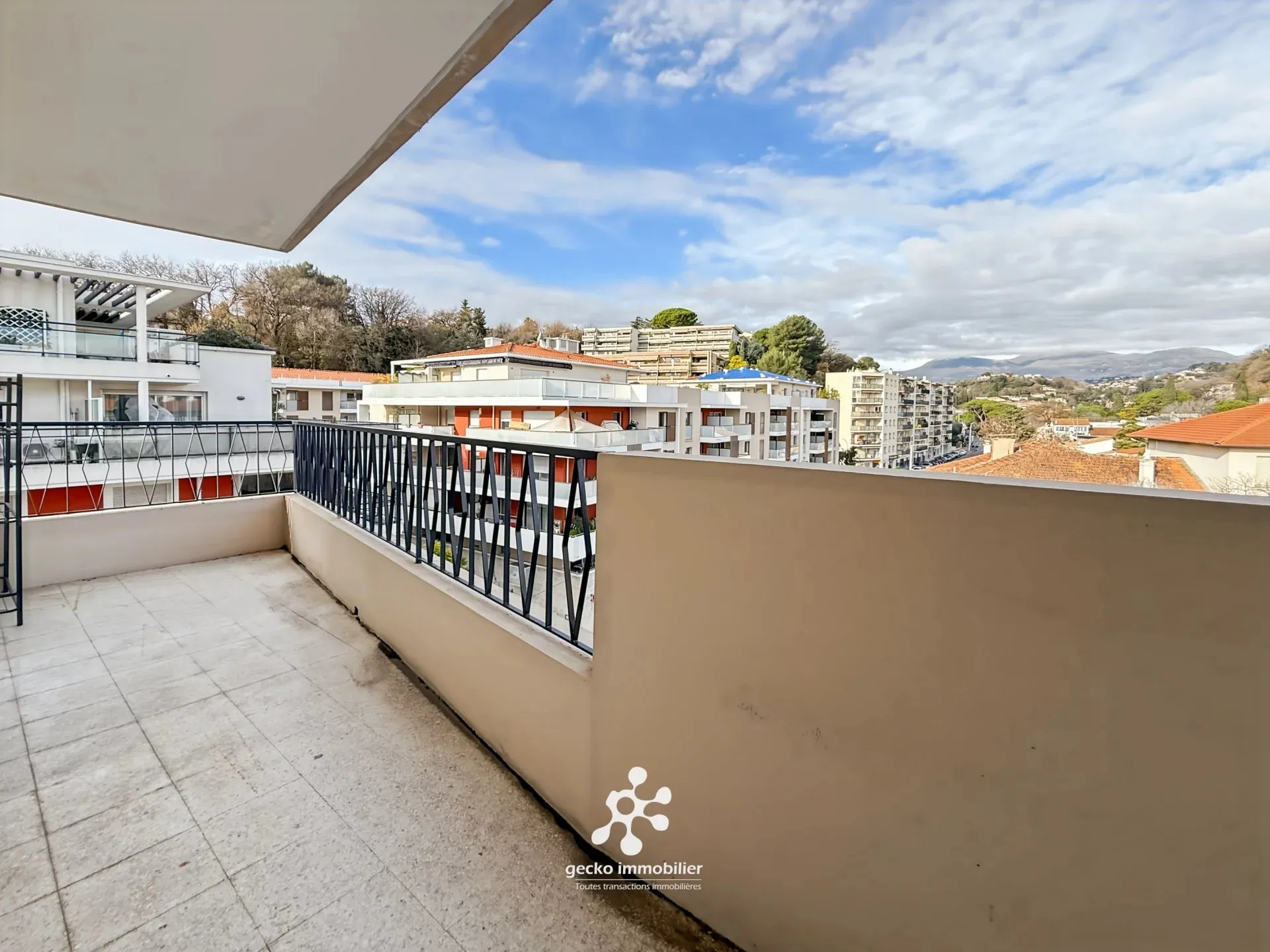 appartement 3 pièces à Cagnes-sur-Mer (06800)