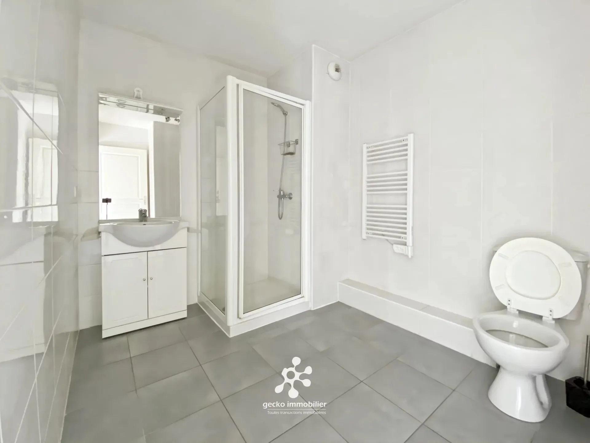 appartement 2 pièces à Saint-André-de-la-Roche (06730) — photo 3