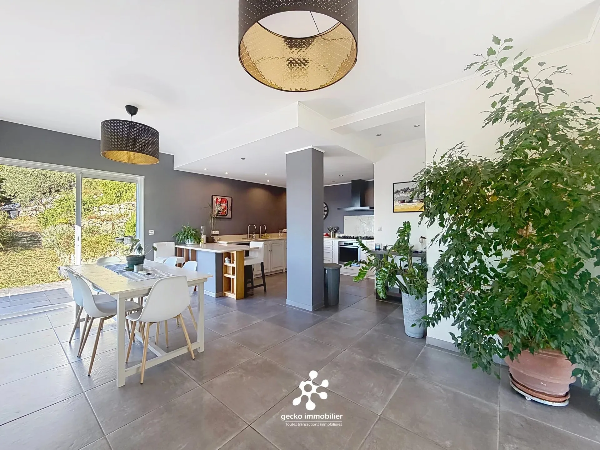 maison/villa 7 pièces à Carros (06510) — photo 4