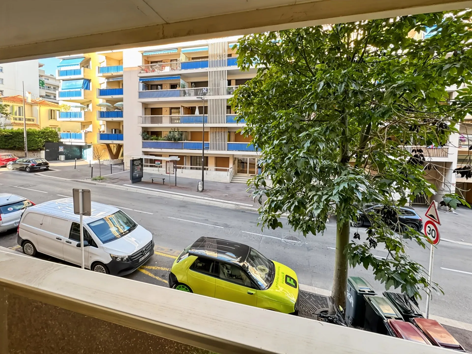 appartement 2 pièces à Antibes (06160) — photo 2