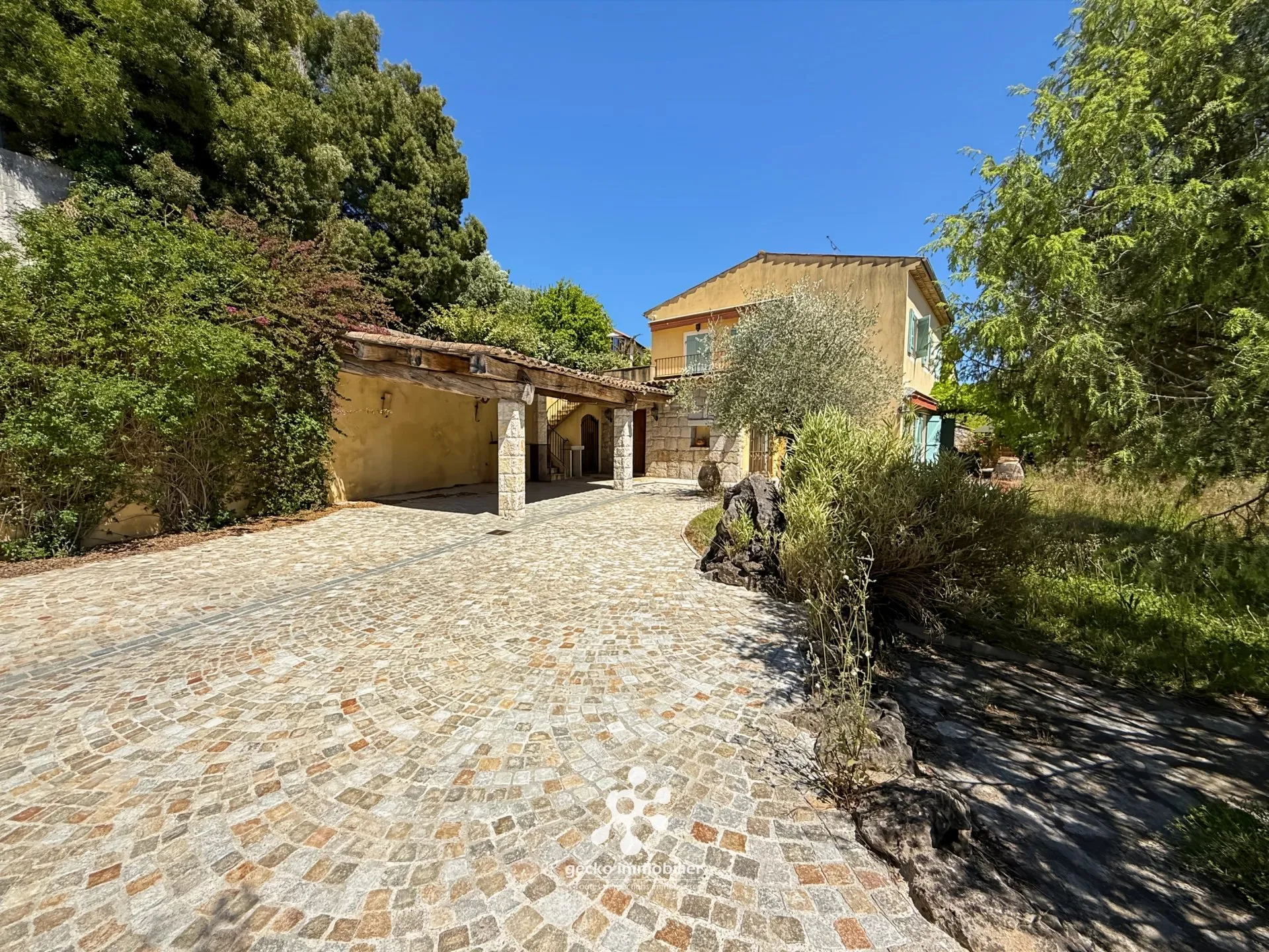 maison/villa 7 pièces à Vence (06140) — photo 2