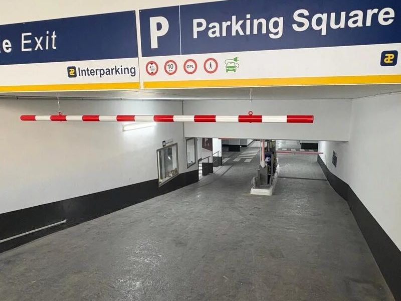 PLACES DE PARKING STANDARD — SAINT-LAURENT-DU-VAR — SQUARE LOUIS BENES