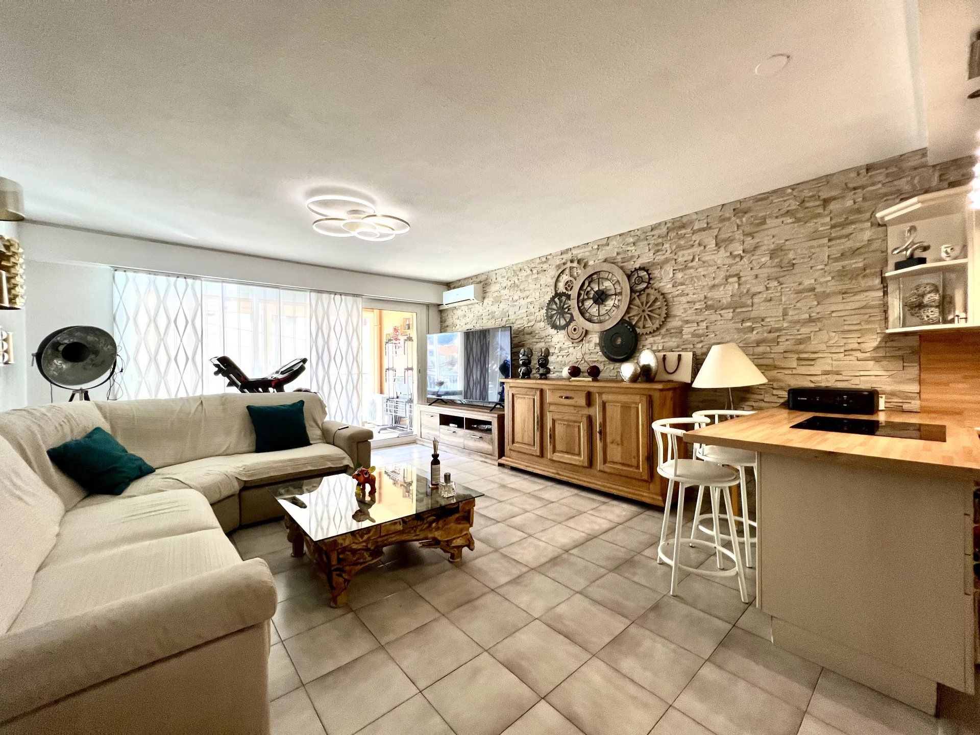CAGNES-SUR-MER / Centre ville - Appartement 3 pièces 68m² avec parking et cave